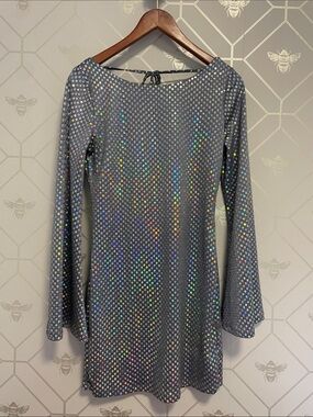 Gray Long-Sleeve Holographic Sequin Shift Dress